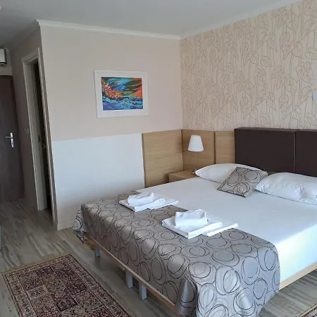 Hotel Albamaris