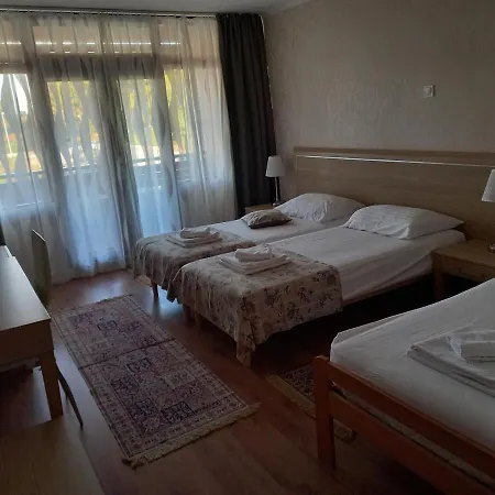 Albamaris Biograd Na Moru