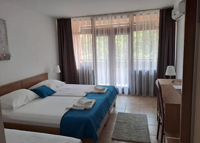 Albamaris Biograd Na Moru